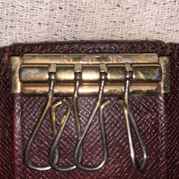 LV Authentic Key holder - Picture 13 of 13